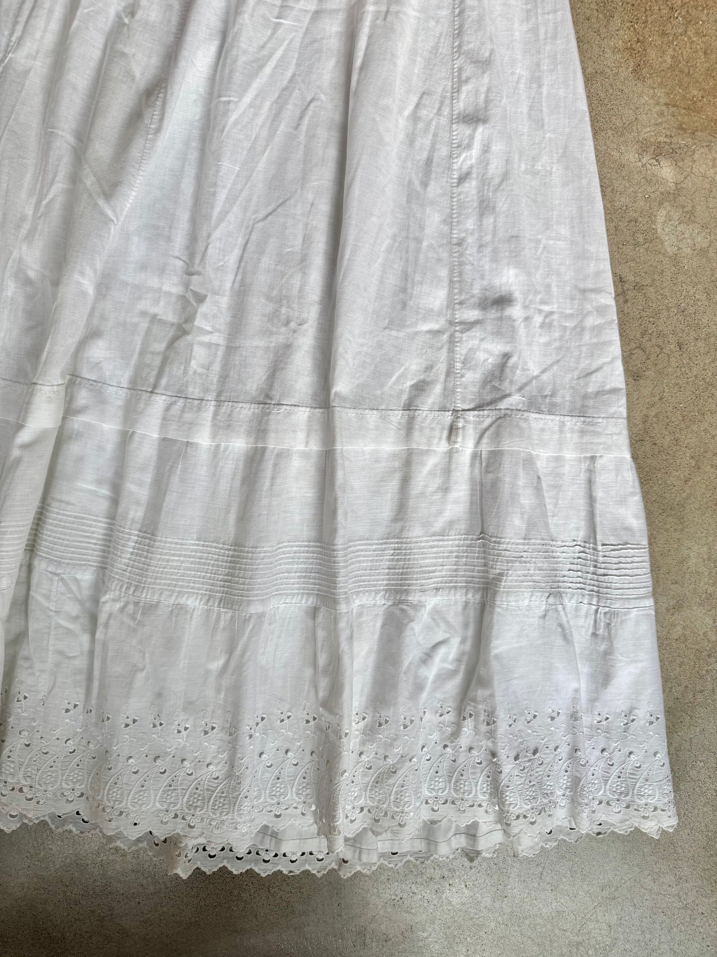 Antique Edwardian Cotton Embroidered Eyelet Trim Petticoat Skirt | M/L
