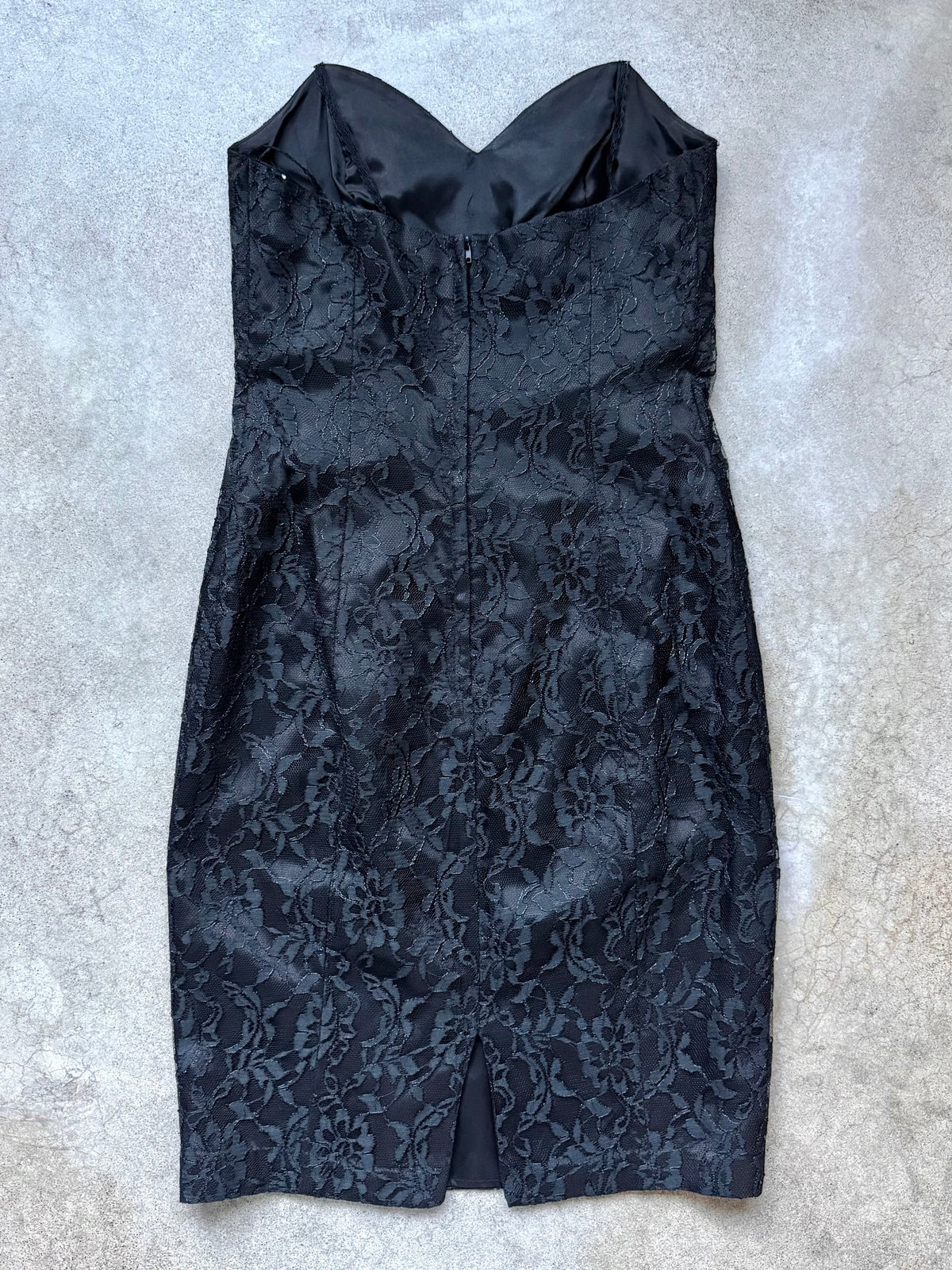 Vintage 1990s Roberta Black Lace Strapless Formal Dress | XS
