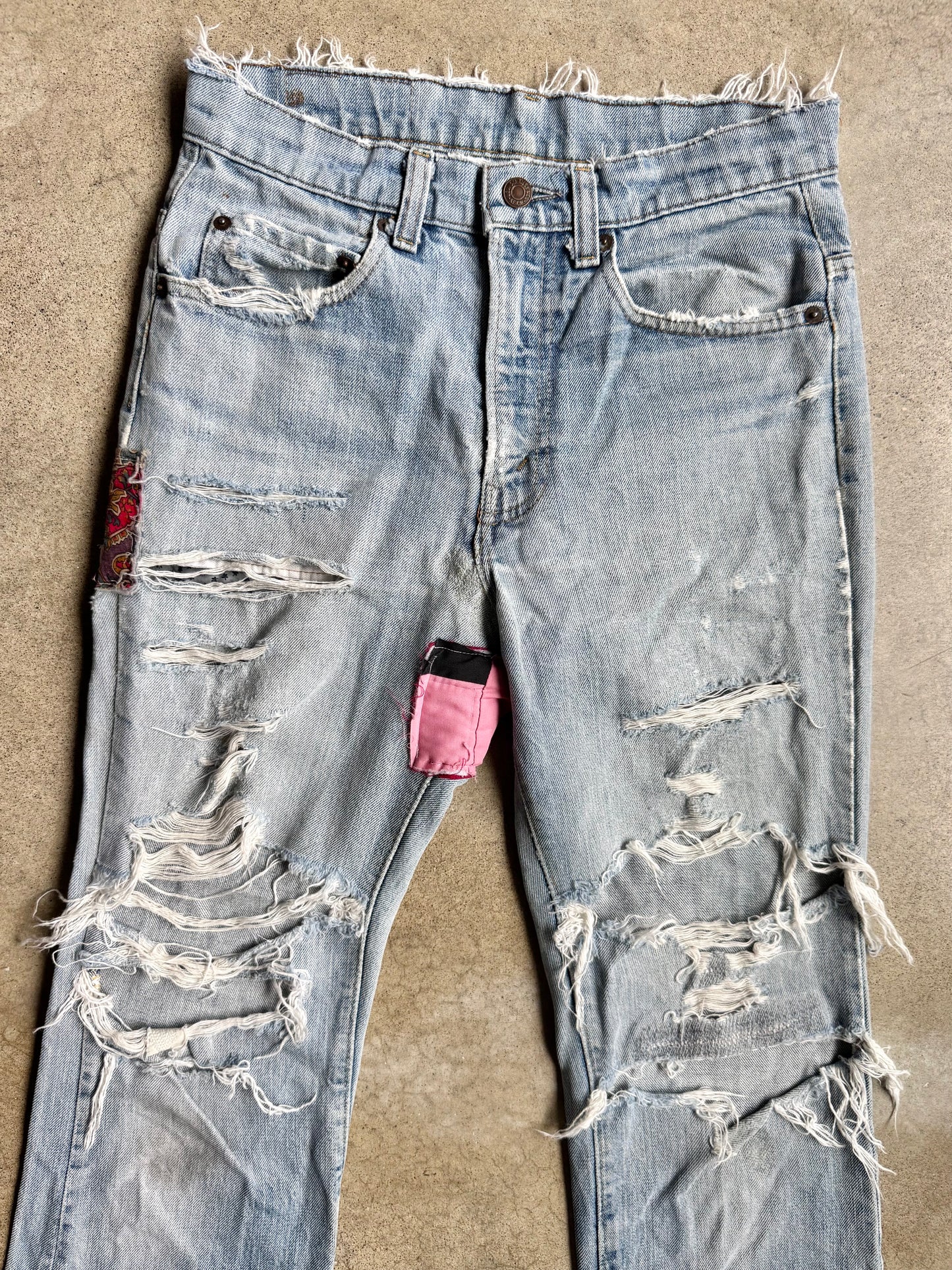 Vintage 1970s Levi’s Distressed Quilt Patched Flared Jeans | Waist 29”