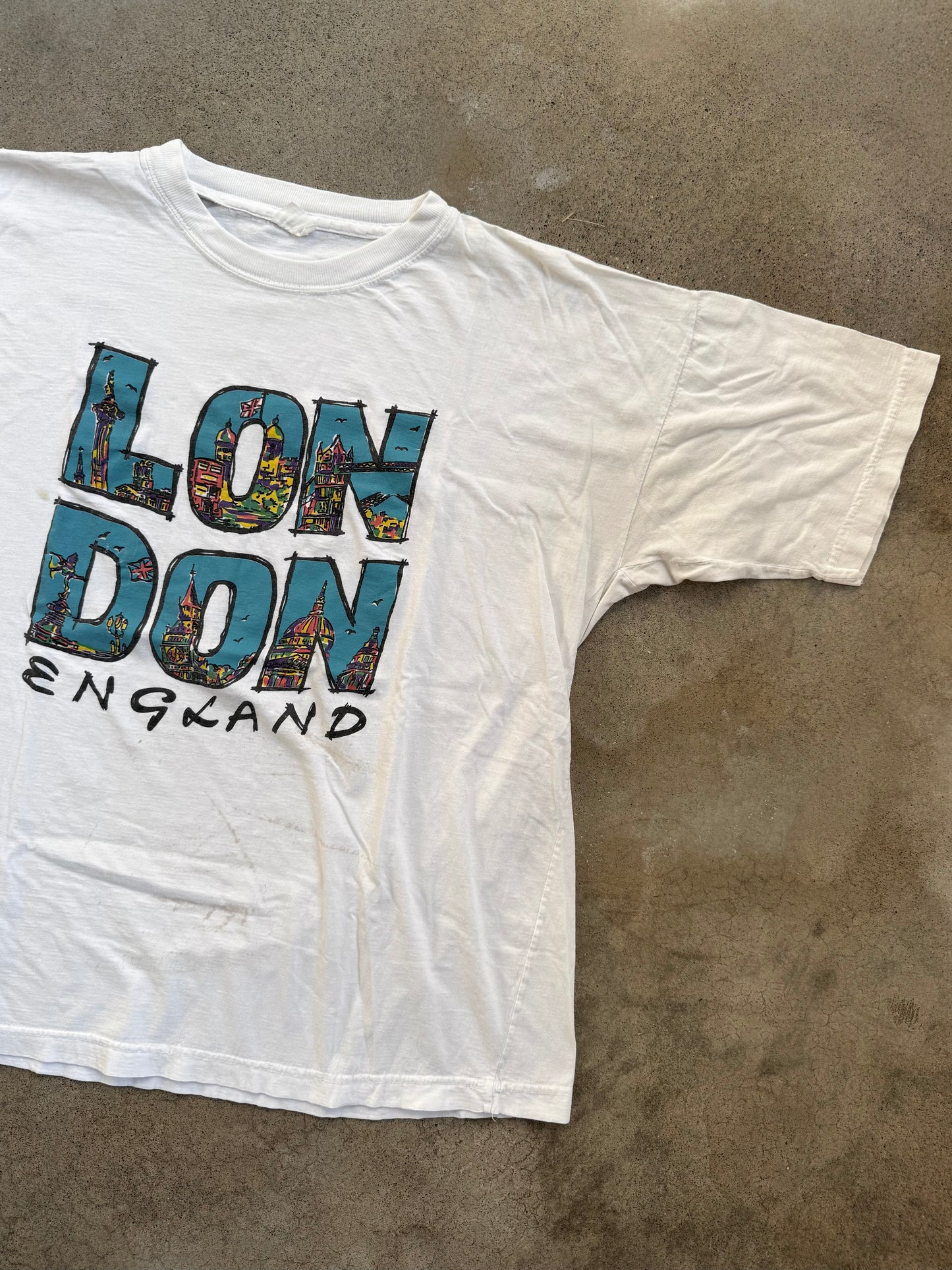 Vintage 1980s White Distressed London England Graphic Tee | XL
