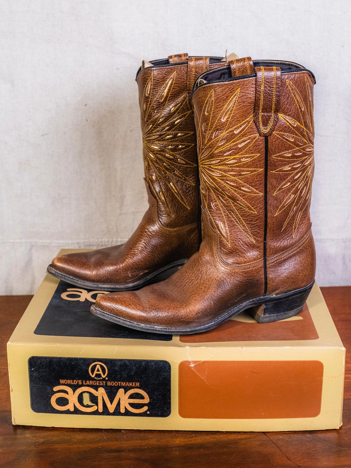 Vintage 1960s ACME Sunburst Brown Leather Cowboy Boots | Women’s 6