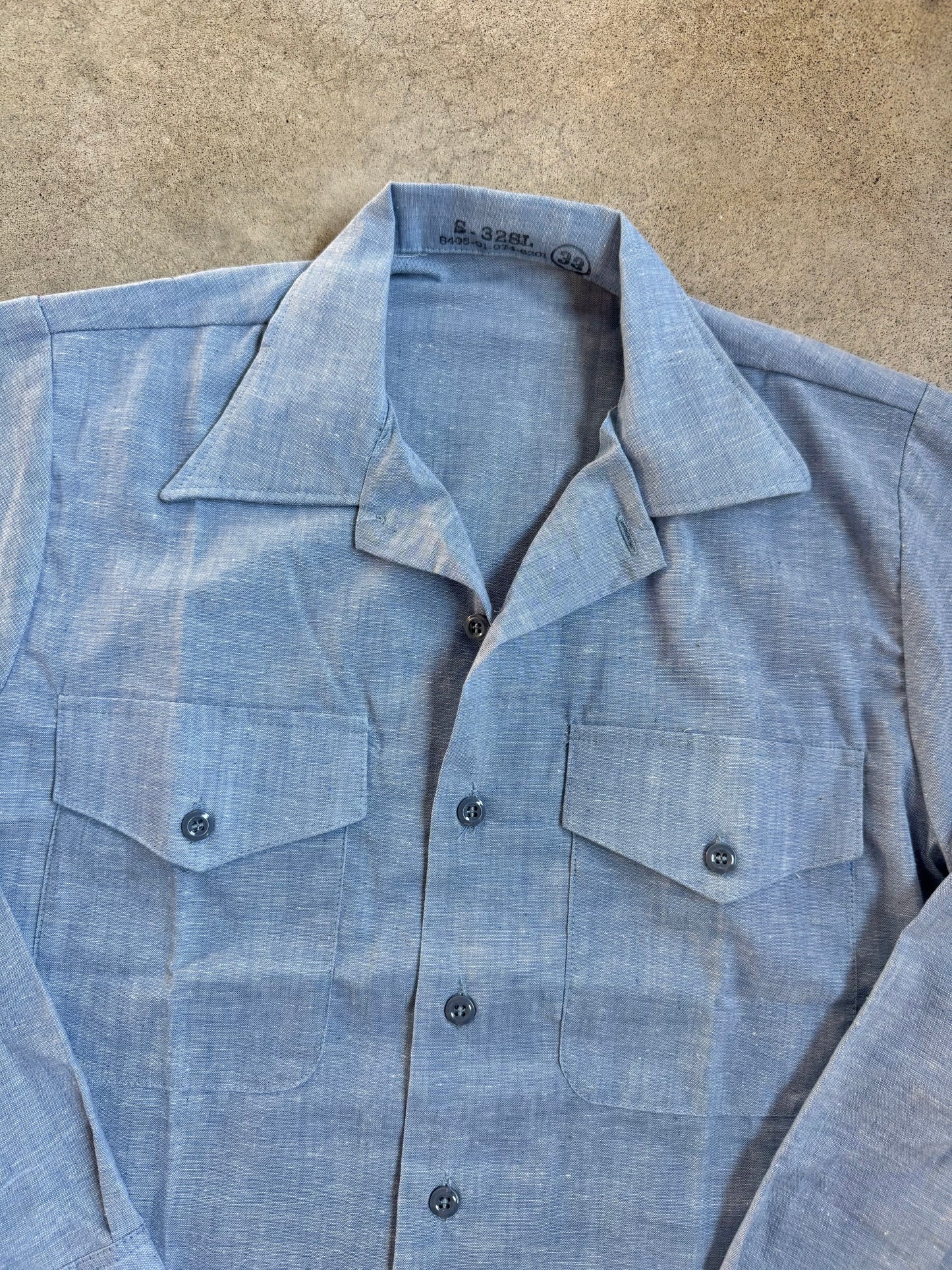 Vintage 1960s Military Issue Blue Chambray Utility Shirt | Small