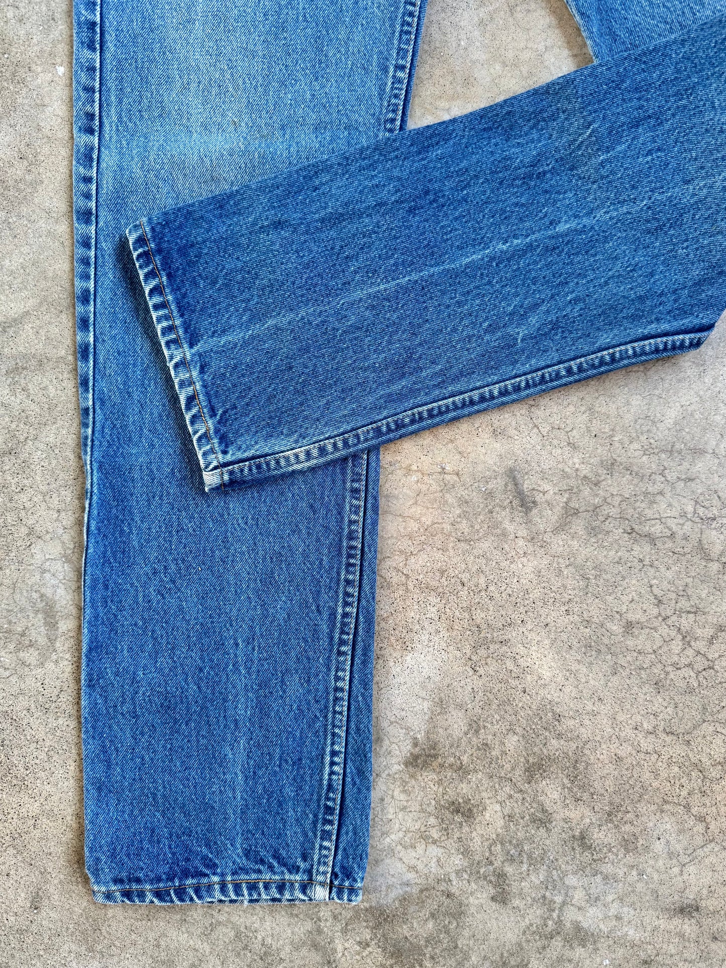 Vintage 1980s Levi’s 505 Orange Tab Medium Wash Jeans | 32x33