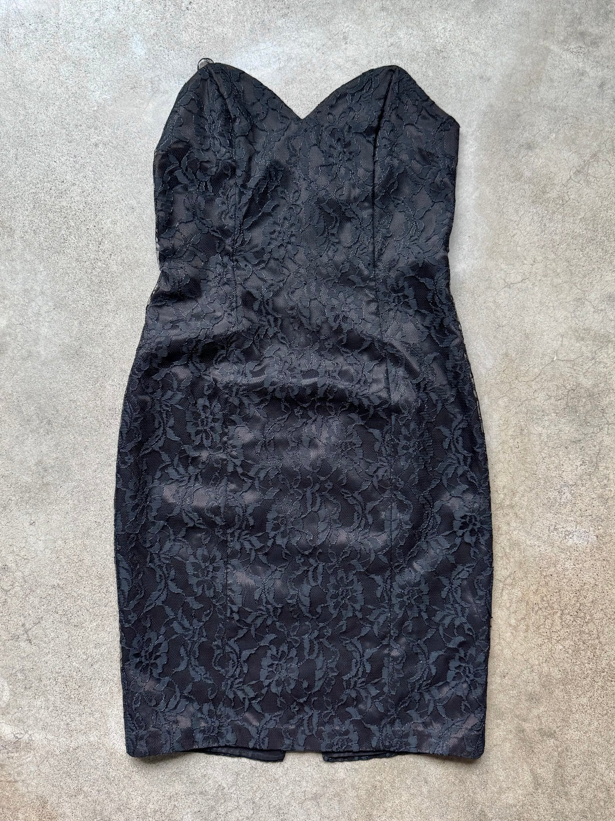 Vintage 1990s Roberta Black Lace Strapless Formal Dress | XS