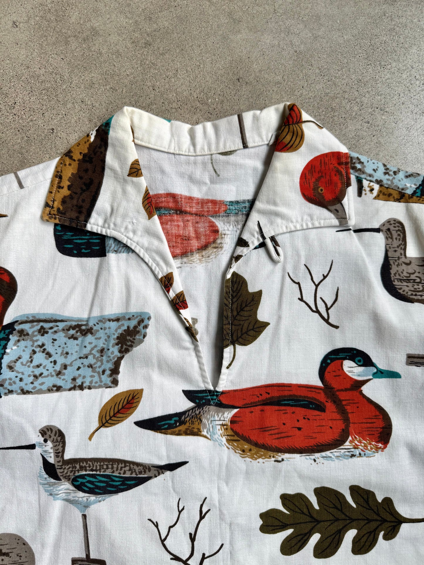 Vintage 1960s Novelty Duck Print Camp Shirt | Medium