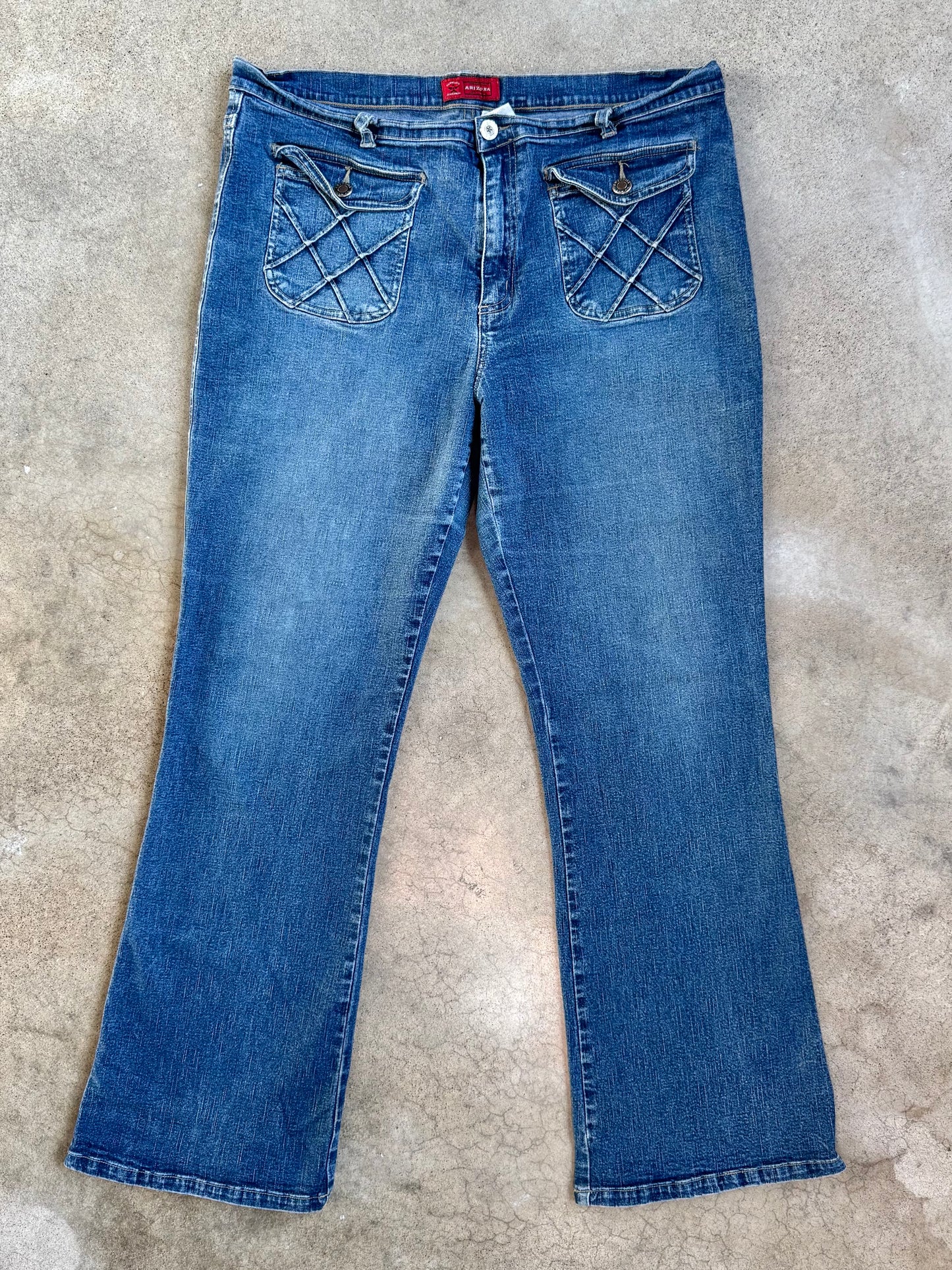 2000s Arizona Jean Co. Lattice Pocket Low-Rise Flared Jeans | XL