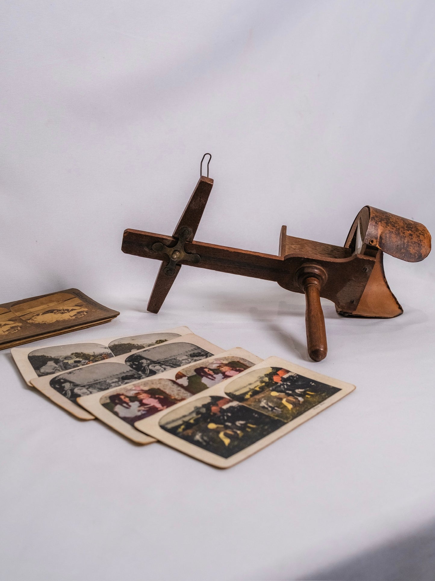 Antique Victorian Stereoscope Viewer w/ Cards