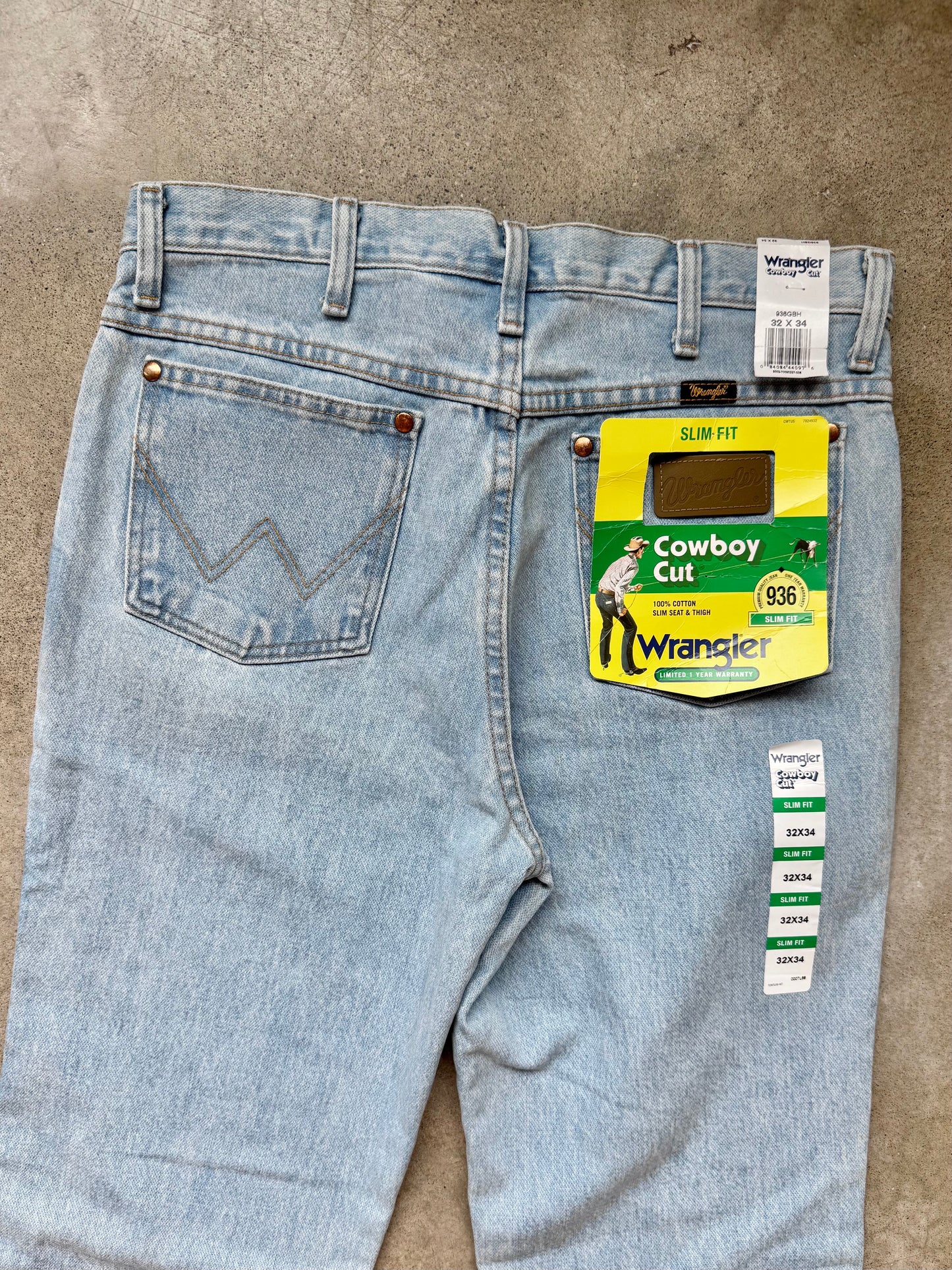 Vintage 1990s Deadstock Wrangler Cowboy Cut Light Wash Jeans | 32x34