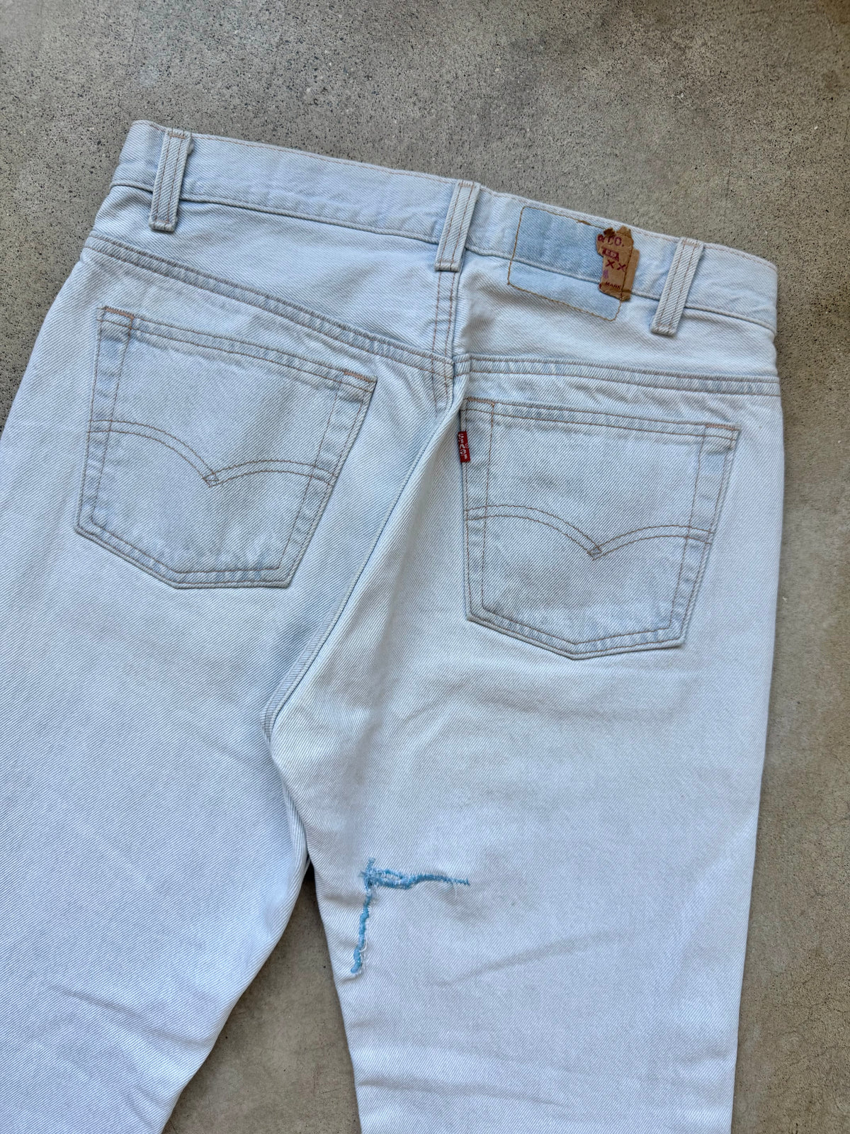 Vintage 1980s/90s Levi’s 501 Bleached Light Wash Straight Leg Jeans | 30x30
