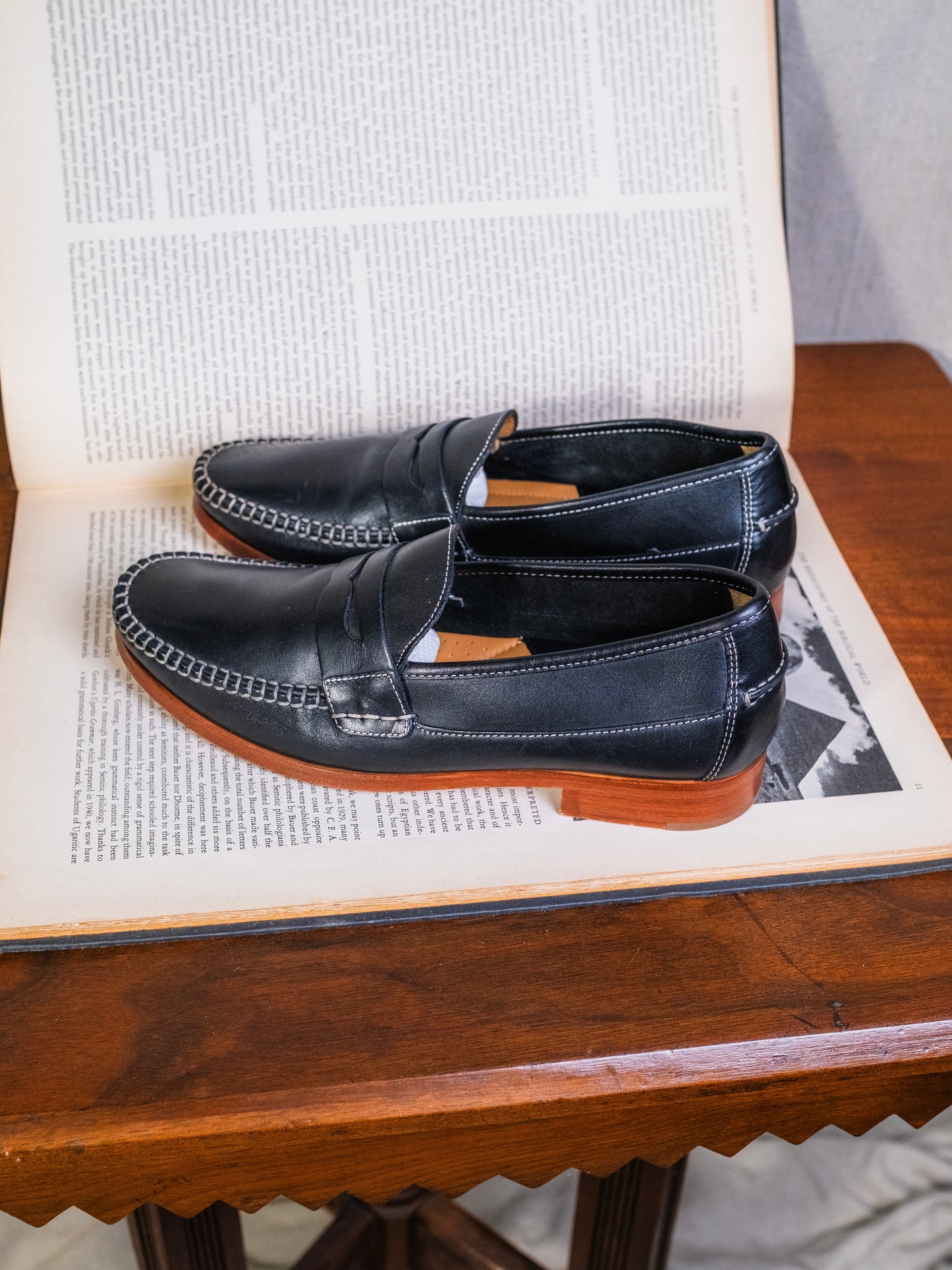 Vintage Johnston & Murphy Black Sheepskin Leather Loafers | Men’s 8