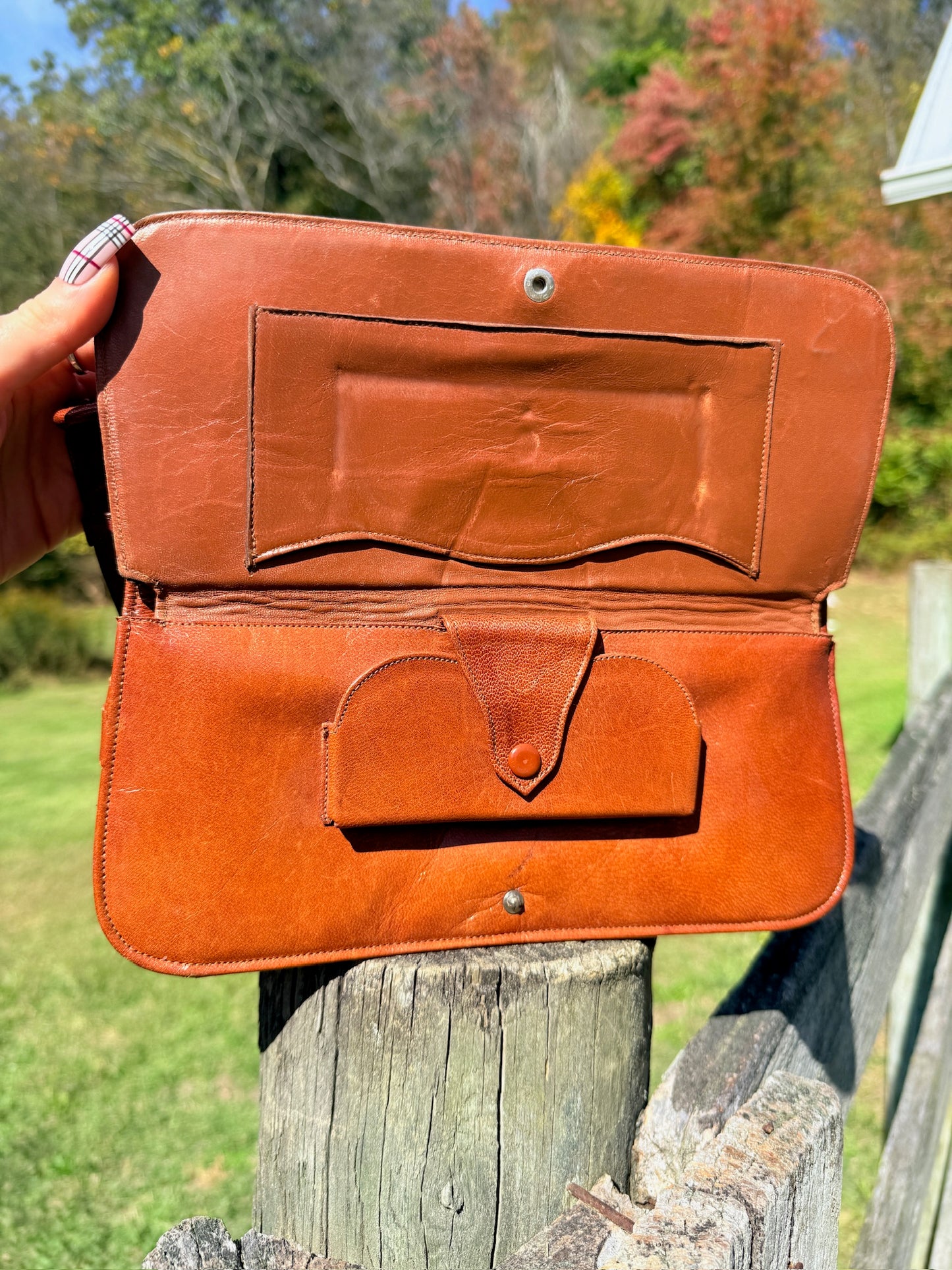 Vintage 1940s Brown Hand-Tooled Floral Leather Handbag