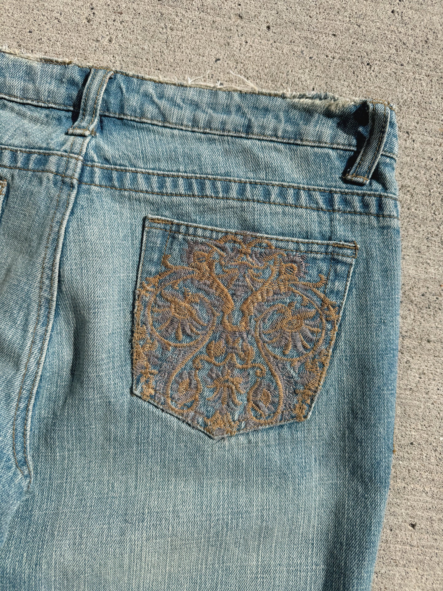 Y2K Guess Embroidered Pocket Low Rise Bootcut Jeans