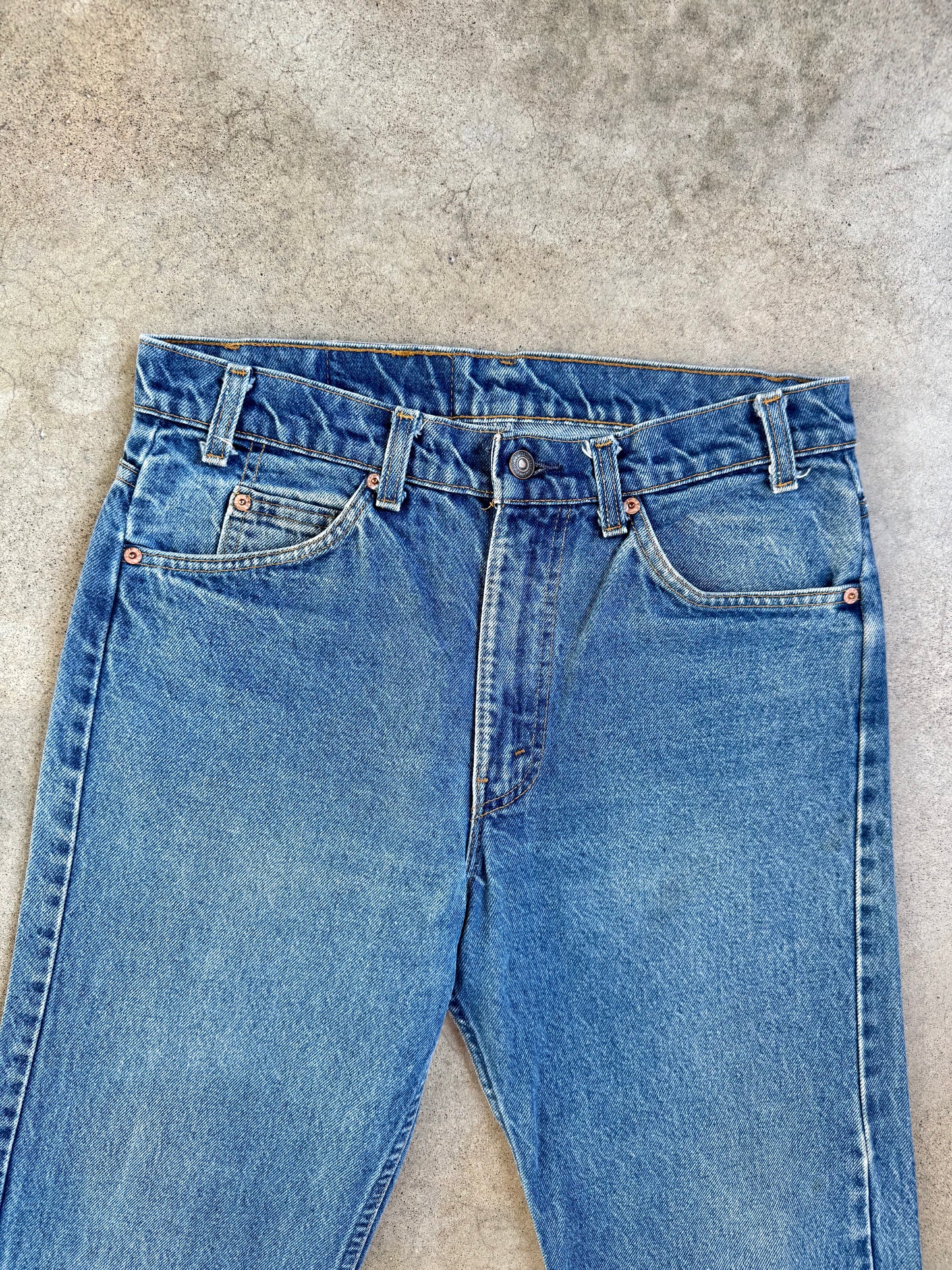 Vintage 1980s Levi’s 505 Orange Tab Medium Wash Jeans | 32x33