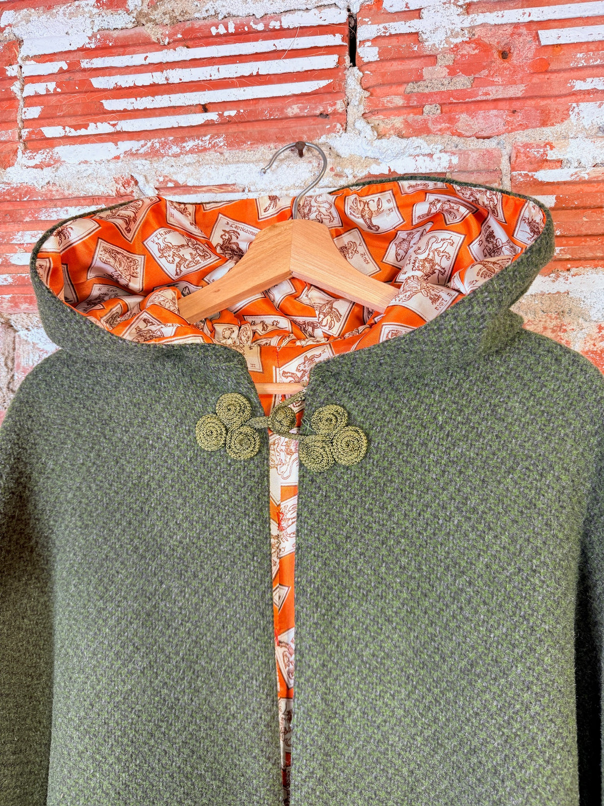 Vintage 1960's Handmade Green Wool Zodiac Lined Cape