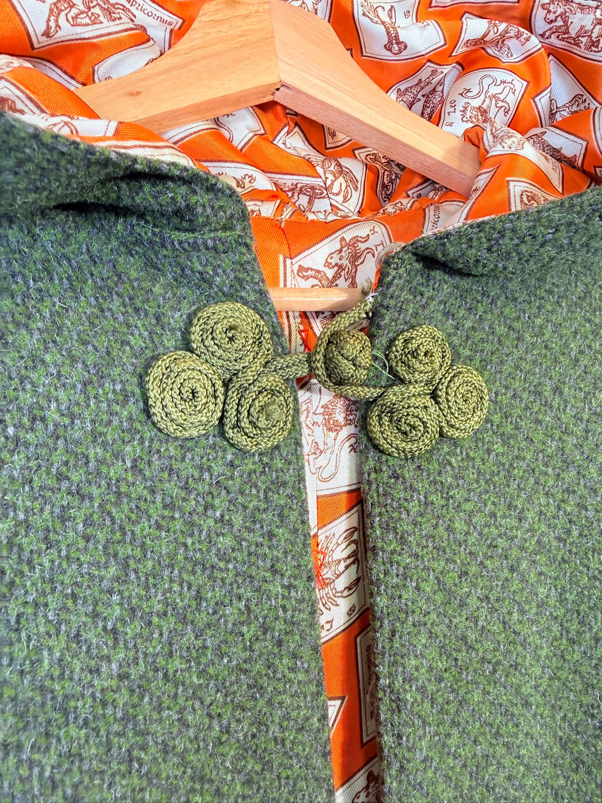 Vintage 1960's Handmade Green Wool Zodiac Lined Cape