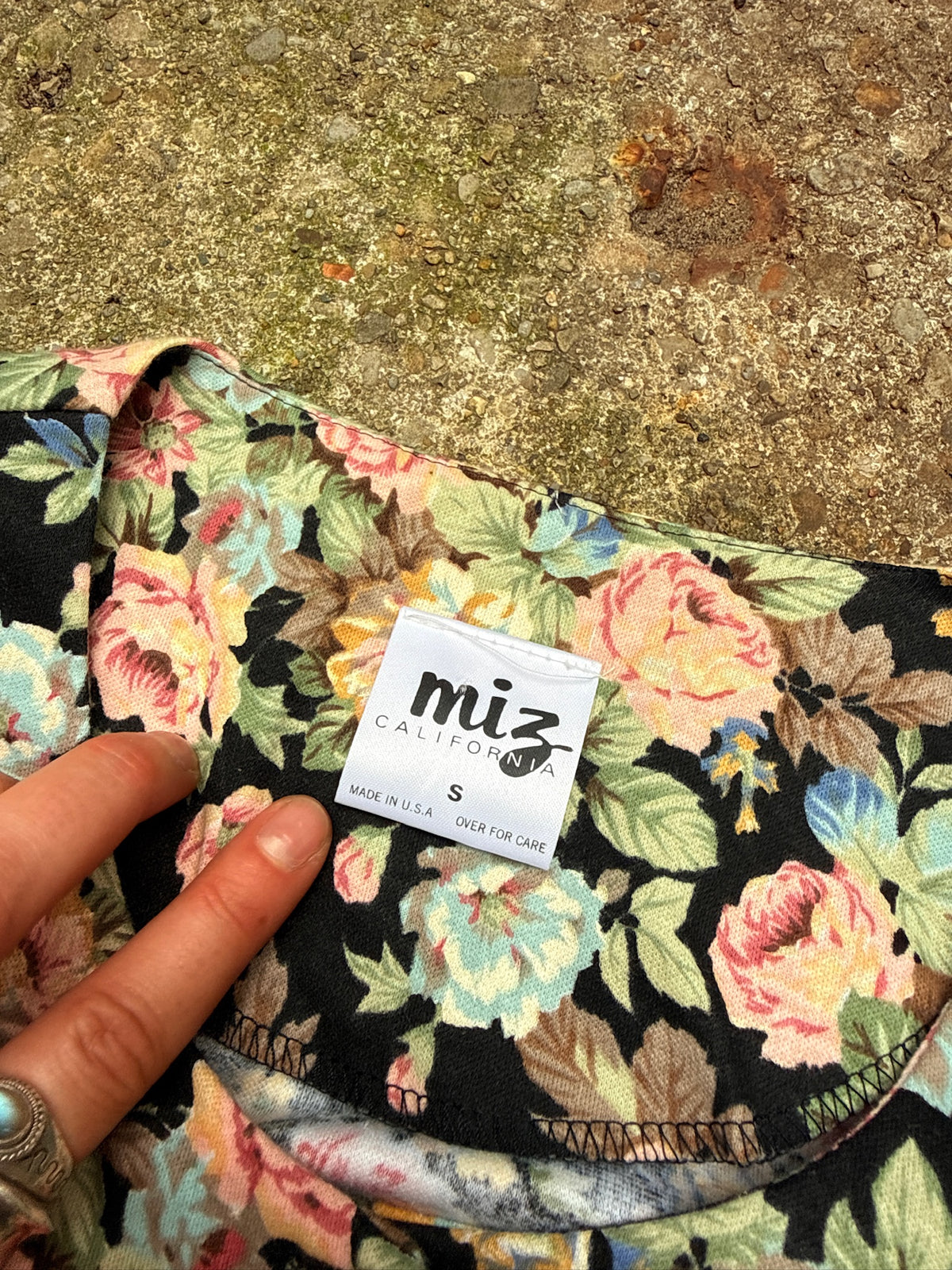 Vintage 1980's Miz California Floral Faux Pearl Button Blouse