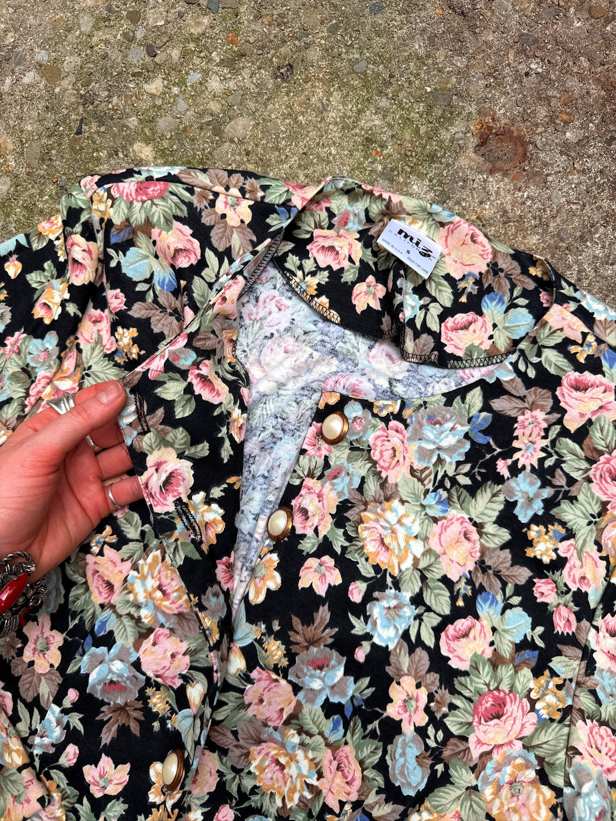 Vintage 1980's Miz California Floral Faux Pearl Button Blouse