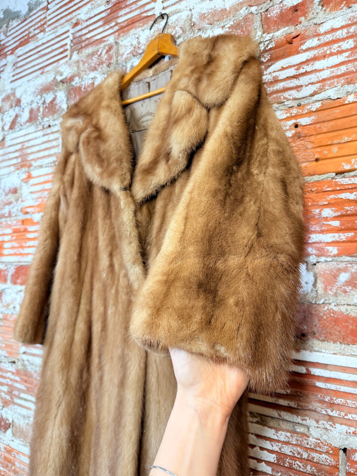 Vintage 1940's Davidson Blonde Mink Wide Collar Coat