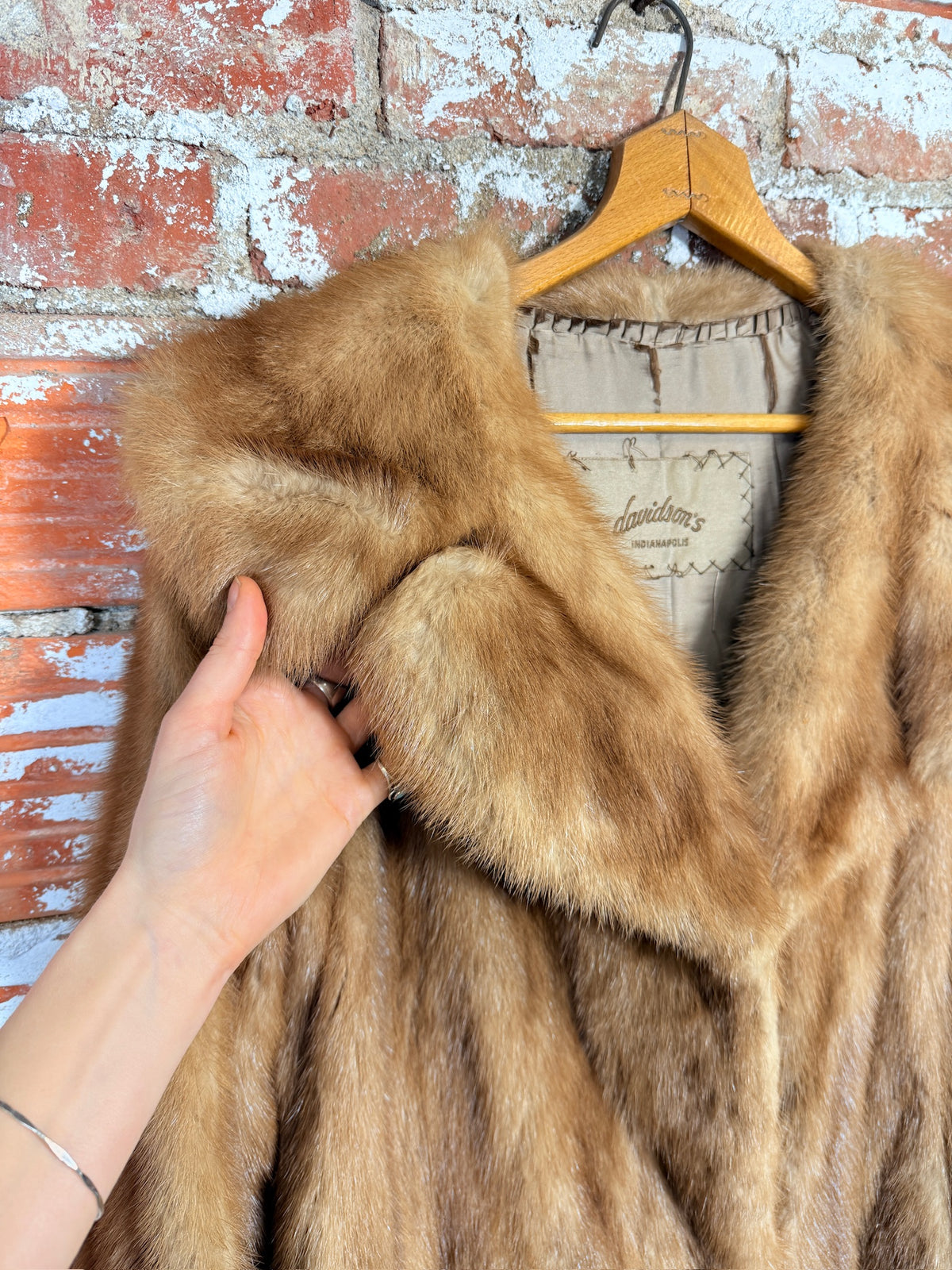 Vintage 1940's Davidson Blonde Mink Wide Collar Coat