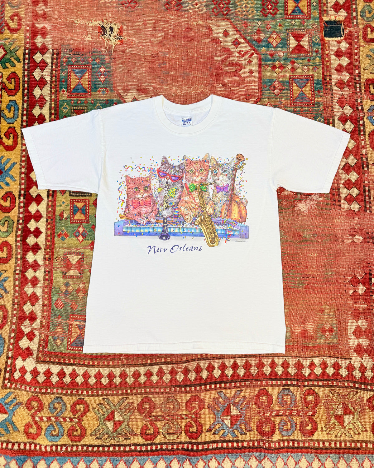 Vintage 1990’s Gildan White Cotton T-Shirt New Orleans Kittens | L