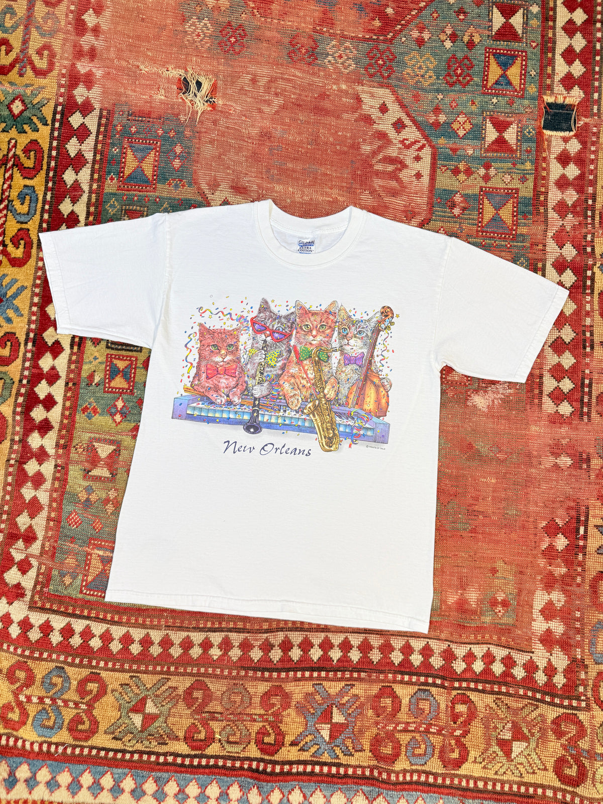 Vintage 1990’s Gildan White Cotton T-Shirt New Orleans Kittens | L