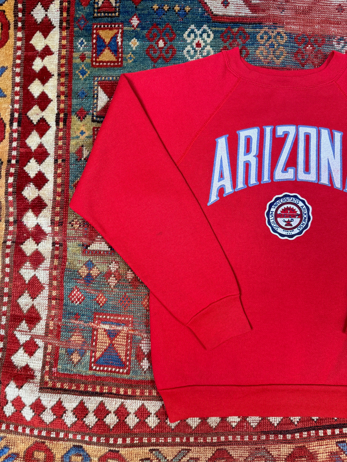 Vintage 1980s Arizona Insignia Red Cotton Raglan Crewneck | M