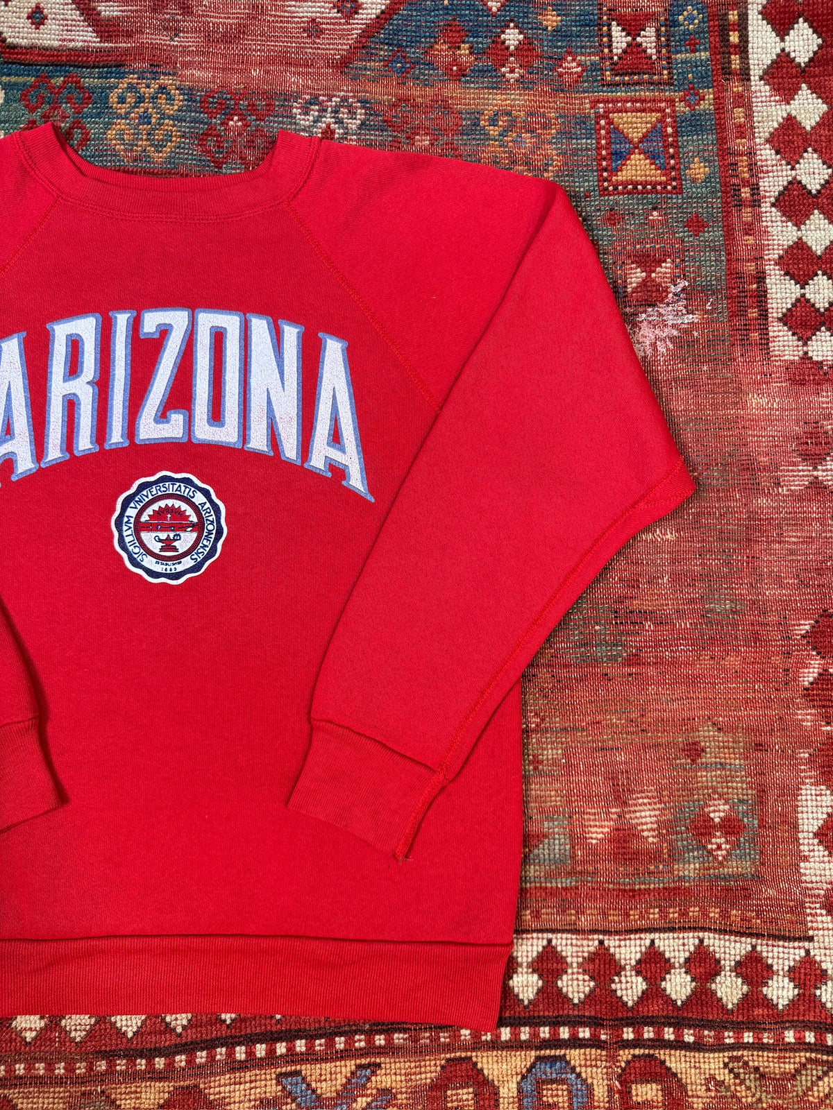 Vintage 1980s Arizona Insignia Red Cotton Raglan Crewneck | M