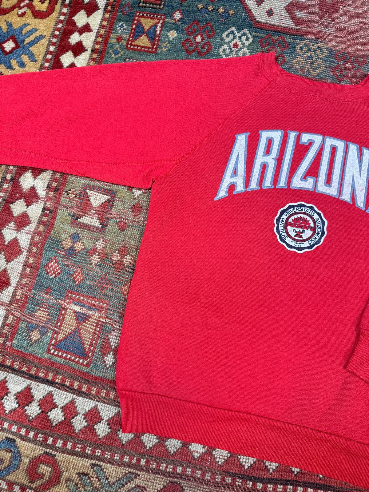 Vintage 1980s Arizona Insignia Red Cotton Raglan Crewneck | M