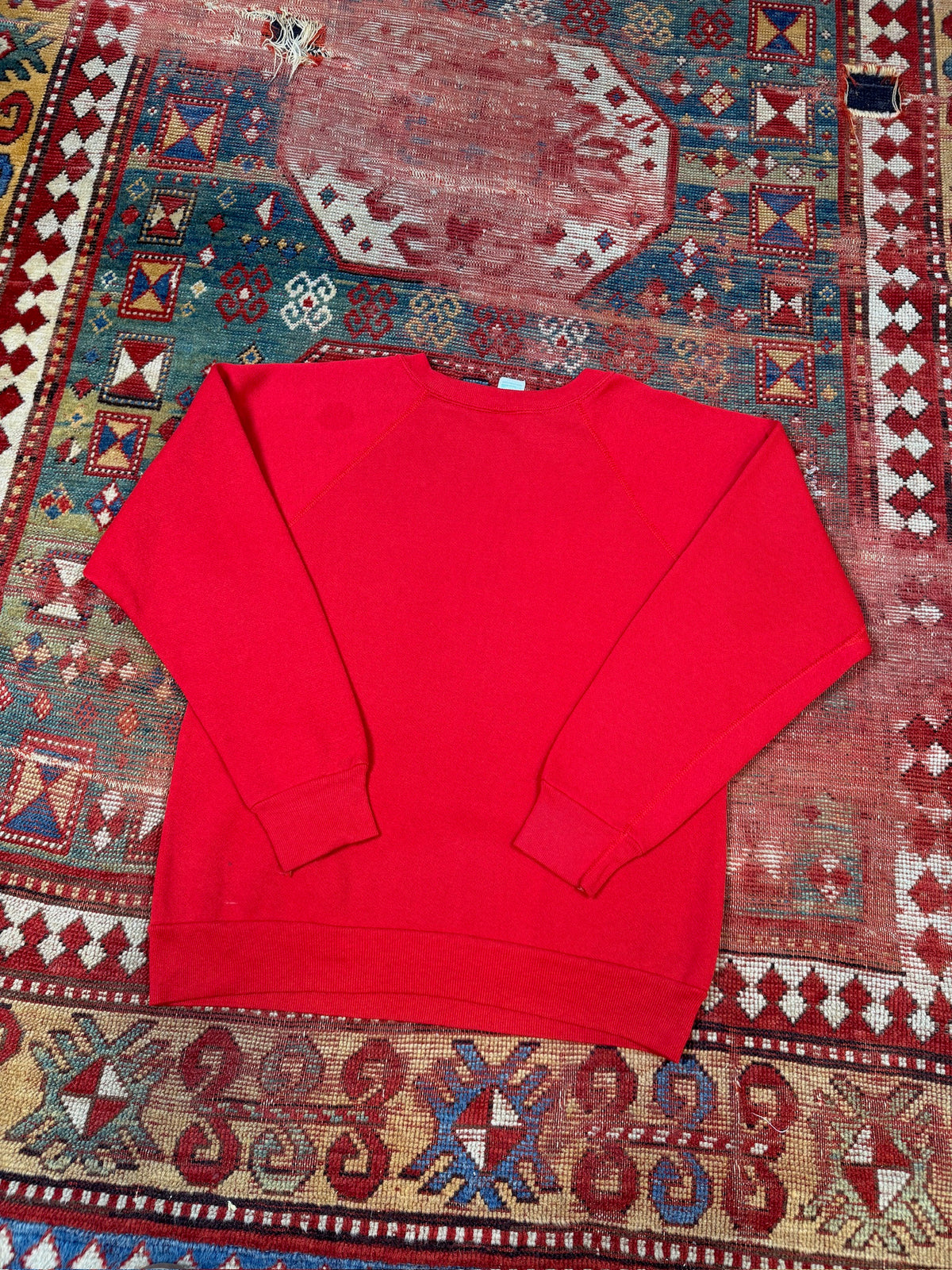 Vintage 1980s Arizona Insignia Red Cotton Raglan Crewneck | M