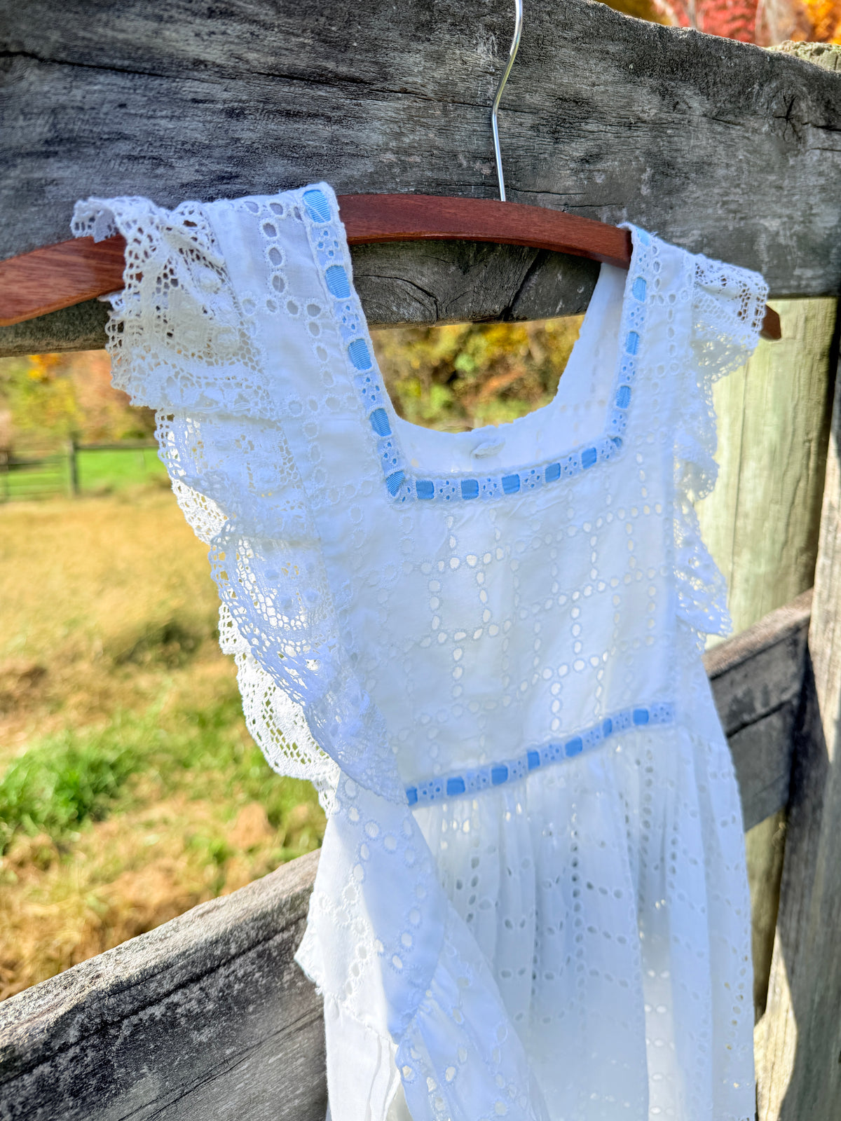 Vintage 1950s White Cotton Eyelet Apron with Blue Strap and Lace Details