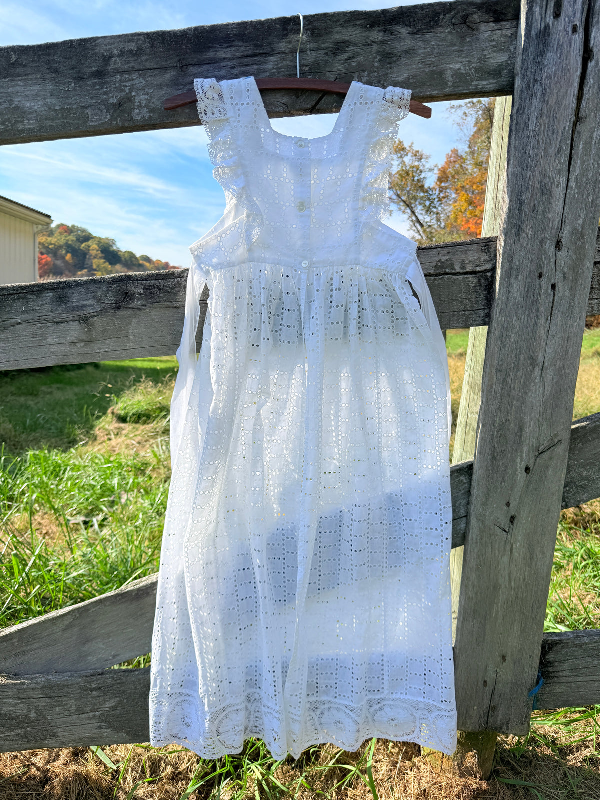 Vintage 1950s White Cotton Eyelet Apron with Blue Strap and Lace Details