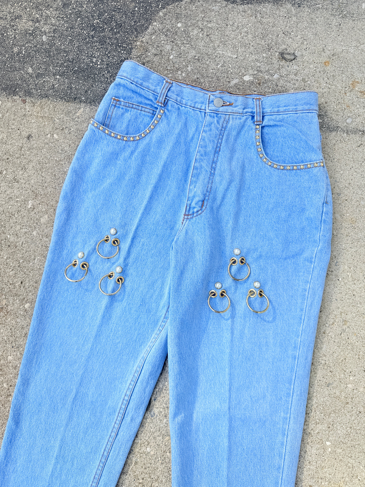 Vintage 1980s Deadstock Candies/ I.C.E. Tapered Fit Medium Wash Denim Jeans | 9/10
