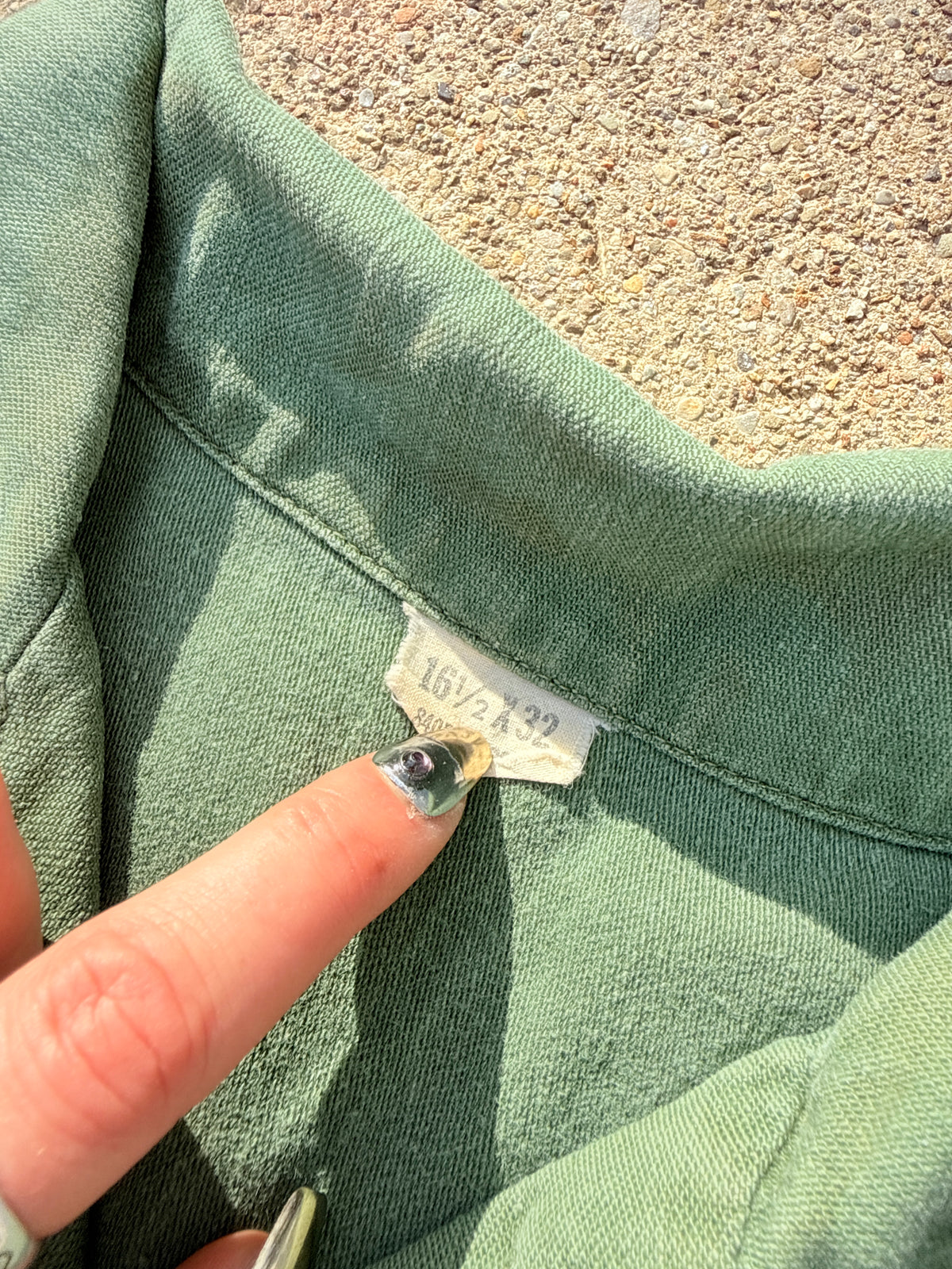 Vintage 1960s-70s US Military Green Cotton Sateen "Redding" OG-107 Utility Shirt