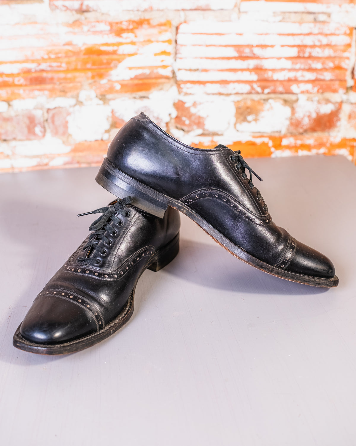 Vintage 1960's Johnny Bull Black Leather Lace Up Oxford Shoes