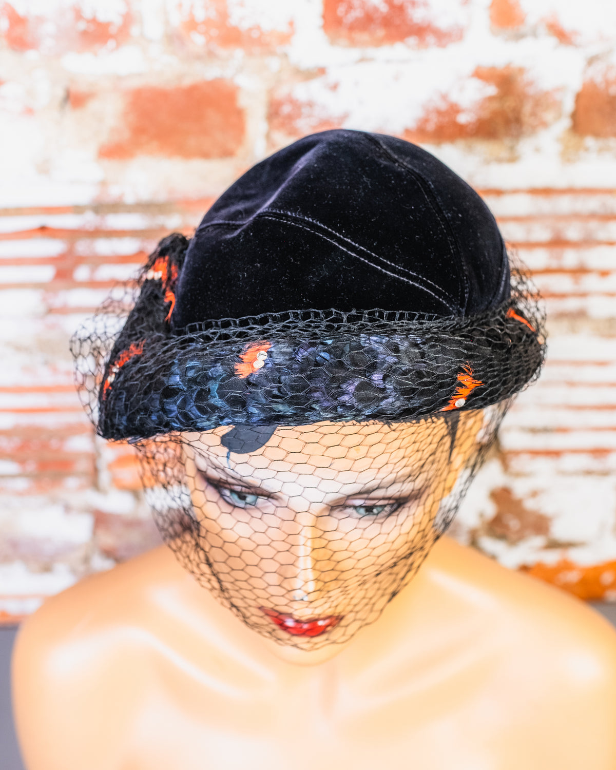 Vintage 1950's The Harris Co. Leslie James Black Velvet Feather Trimmed Cap